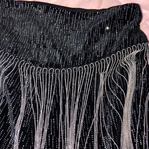 Shorts - Picture 2 of 3